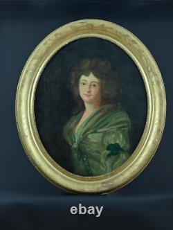 Antique oil painting portrait of a young woman, quality 18th century, oval frame, gold wood