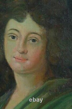 Antique oil painting portrait of a young woman, quality 18th century, oval frame, gold wood