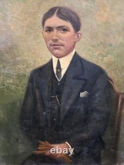 Antique signed painting. Portrait of a man. Signed oil painting on canvas