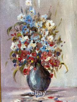 Bouquet of small flowers oil on canvas signed old 20th century