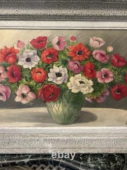 Large Oil on Canvas Antique Signed Depicting a Bouquet of Flowers