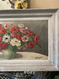 Large Oil on Canvas Antique Signed Depicting a Bouquet of Flowers