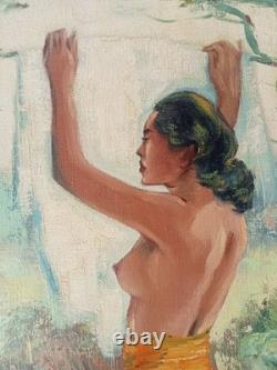 Old Painting Balinese School Women Stretching Laundry Oil on Canvas Signed