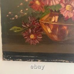 'Old painting of flowers, oil on canvas from the late 19th century. Flower bouquet'