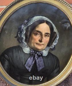 Old painting, portrait of a noble woman, signed. Oil painting on canvas