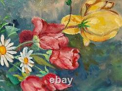 Old painting signed. Bouquet of flowers. Oil painting on isorel panel.