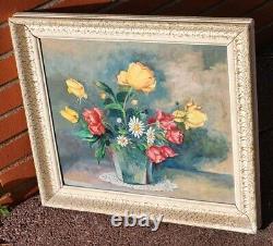Old painting signed. Bouquet of flowers. Oil painting on isorel panel.