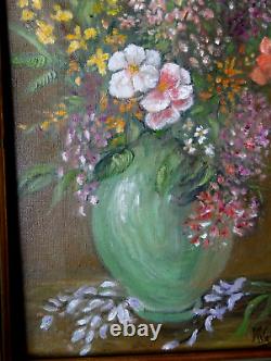 Translation: 'Signed Still Life Old Oil Painting with Flower Bouquet'