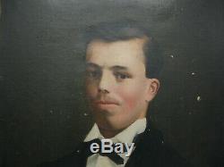Ancien portrait de jeune homme, Huile sur toile, XIXème