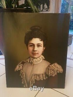 Ancien portrait femme de qualité, huile sur toile signée