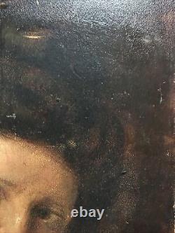 Portrait de femme Huile sur panneau ancien, Signée