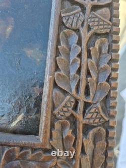 Portrait de jeune femme Huile sur panneau XVIIIe Cadre sculpté ancien